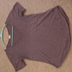 Purple t-shirt. Size s.